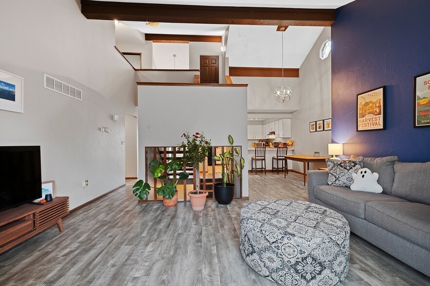 Building Photo - 2720 N McDonald St