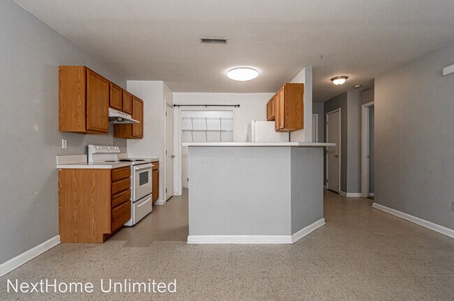 Building Photo - 3 br, 2 bath House - 311 Smith St.