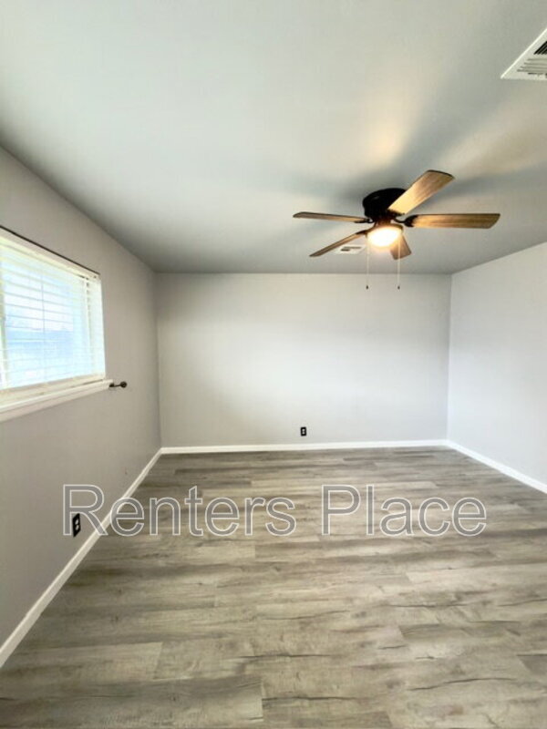 Building Photo - 3118 S 88th E Ave