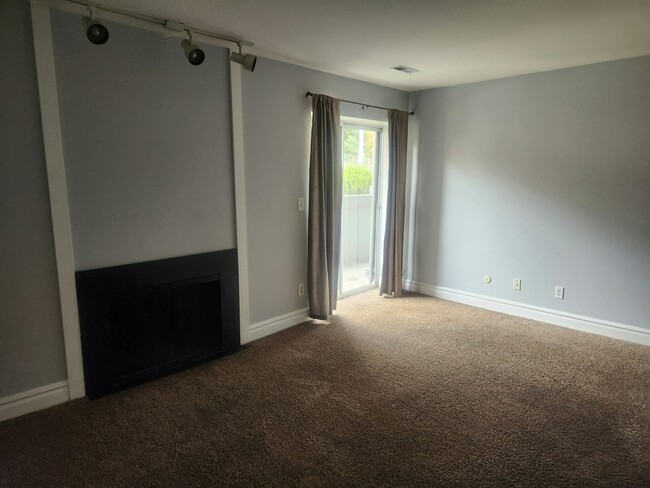 Building Photo - 5321 S 580 E