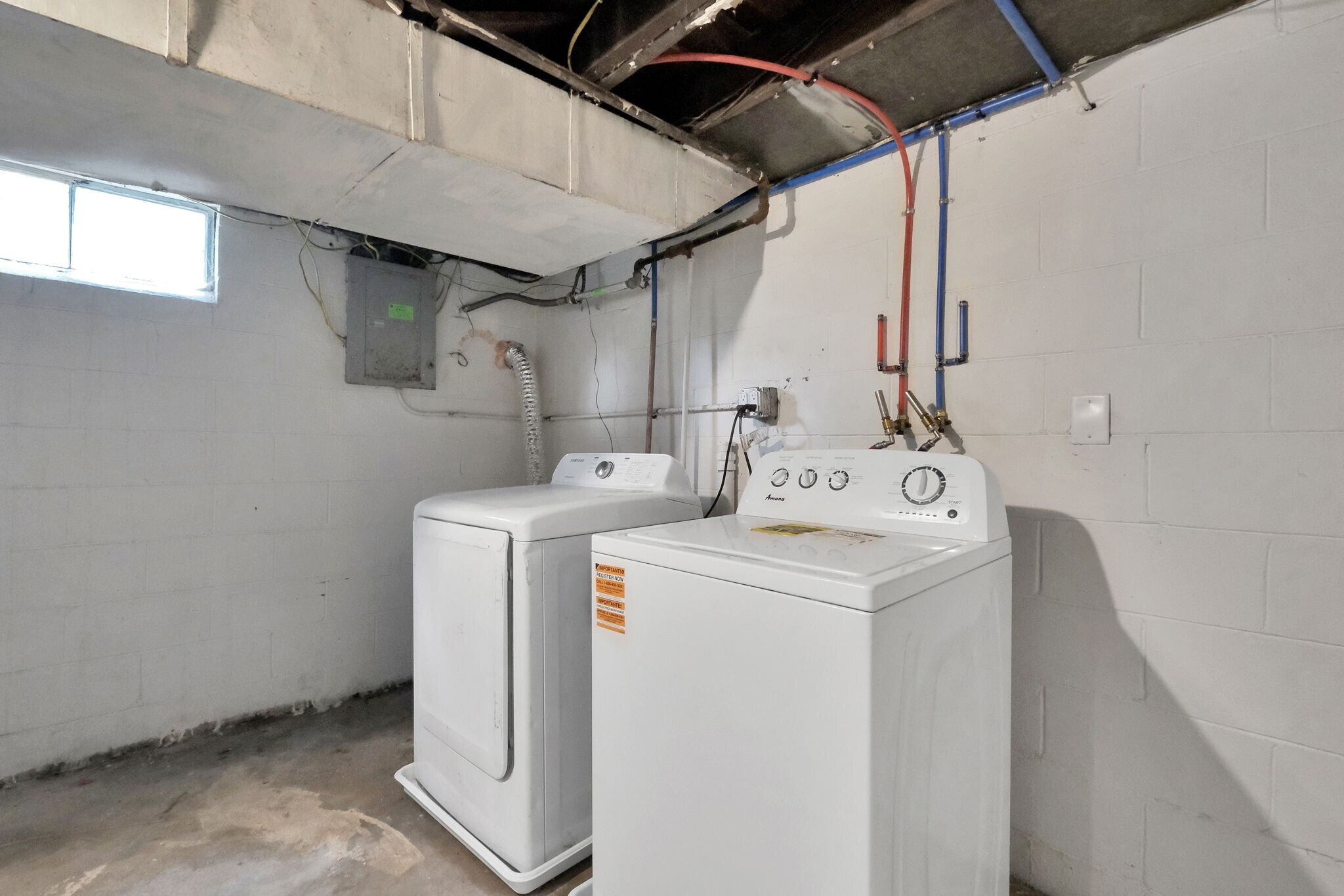 Building Photo - 1225 Regent St