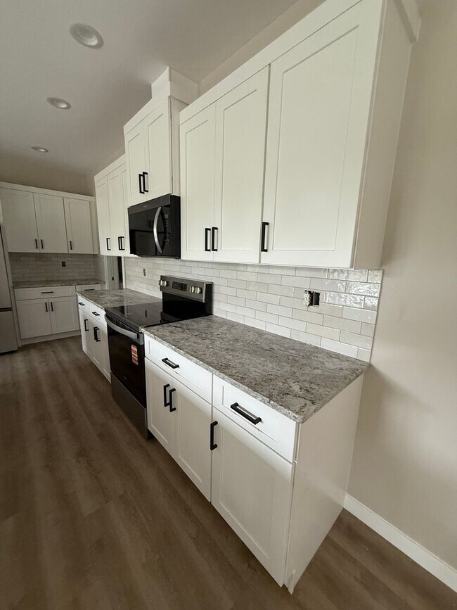 Building Photo - Newly Built Home in Birch Bay Village!