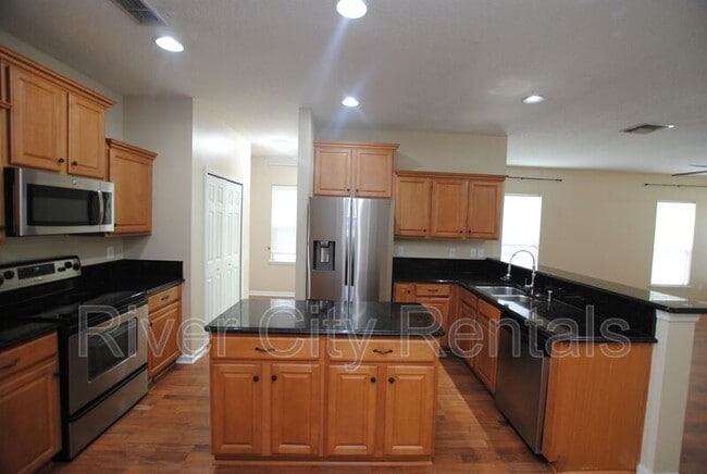 Building Photo - 3022 Piedmont Manor Dr