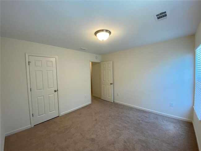 Building Photo - 1490 Avalon Creek Rd