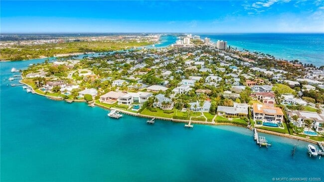 Building Photo - 229 Colony Rd