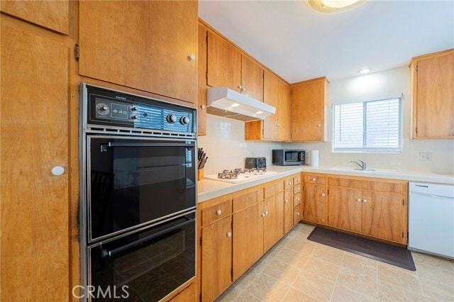 Building Photo - 114 29th St