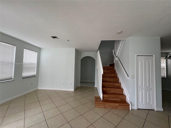 Building Photo - 4455 SW 160th Ave