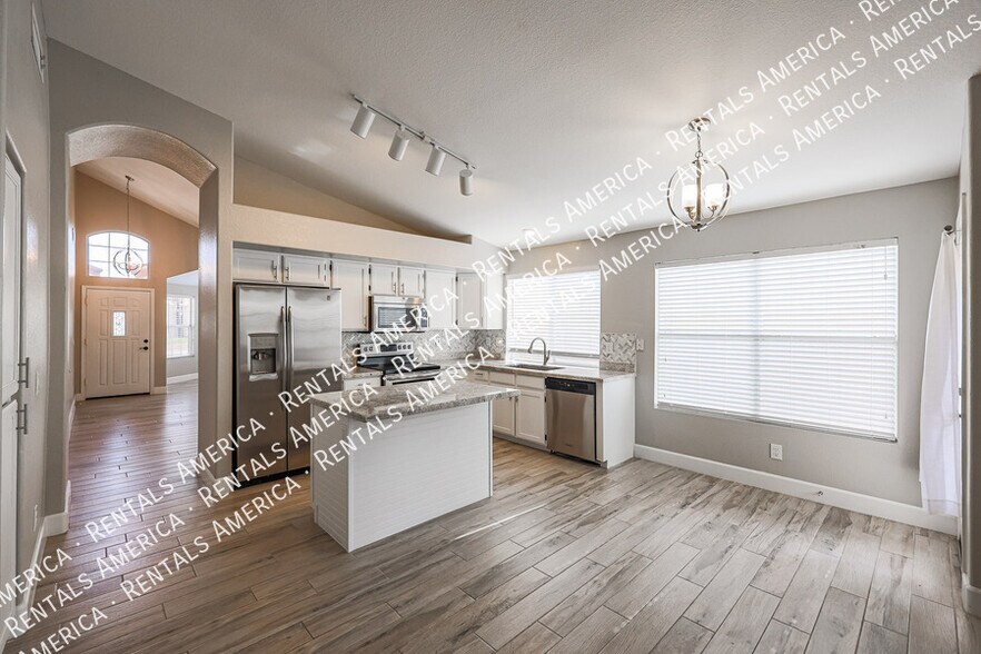 Building Photo - 3229 E Brookwood Ct