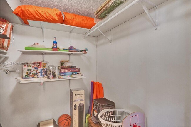 Building Photo - 1201 S Ocean Dr