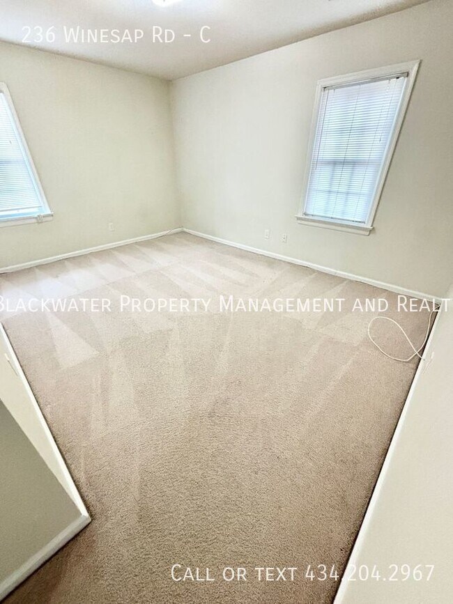 Building Photo - 236 Winesap Rd