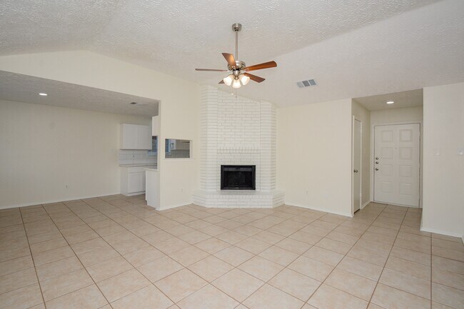 Building Photo - 6111 Ryegate Dr