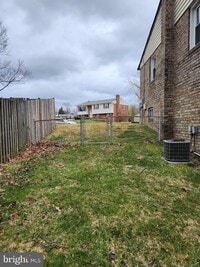 Building Photo - 4201 Kilbourne Dr