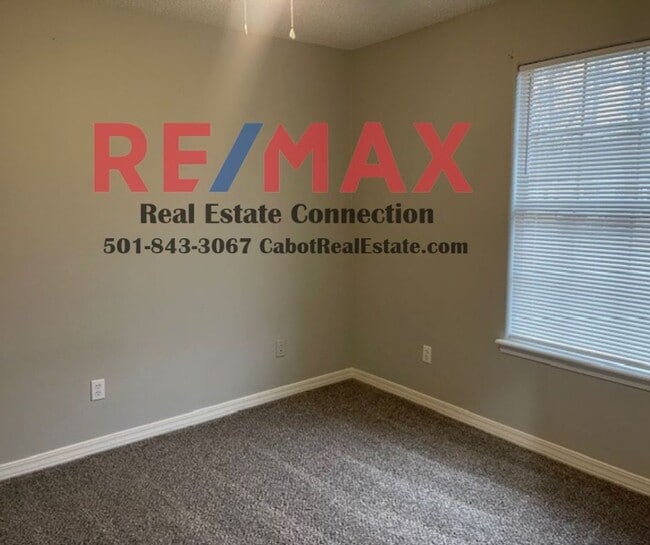 Building Photo - Pets permitted with restrictions and No Sm...