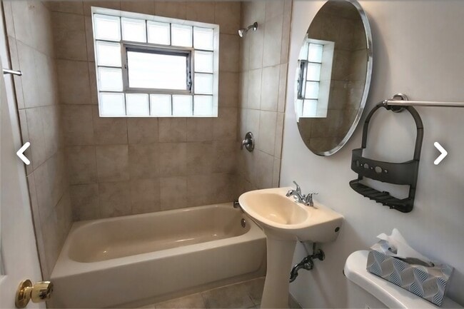 Building Photo - 8847 La Crosse Ave