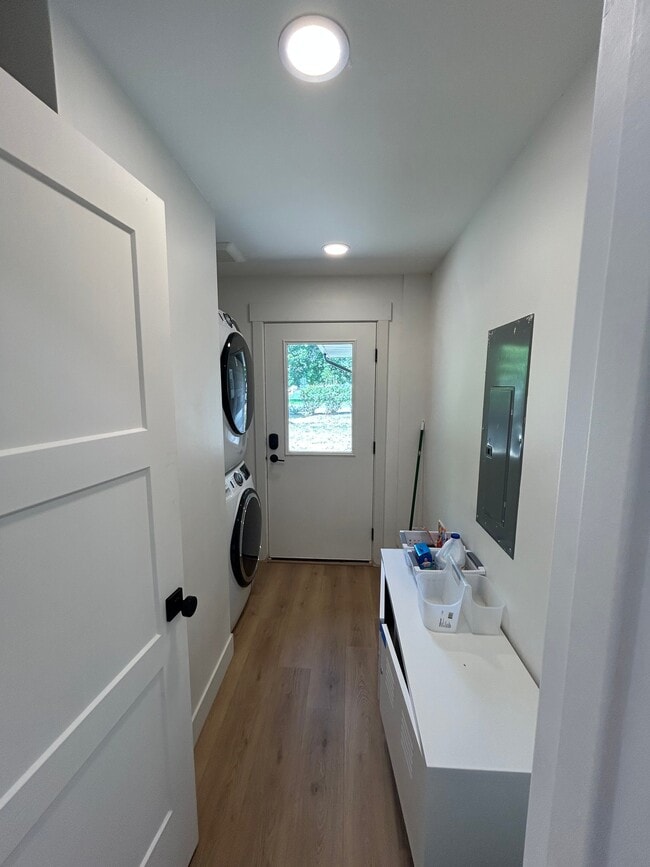 Building Photo - 2317 Timpview Dr