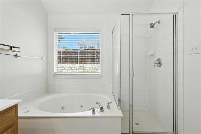 Building Photo - 8300 Hitching Tr