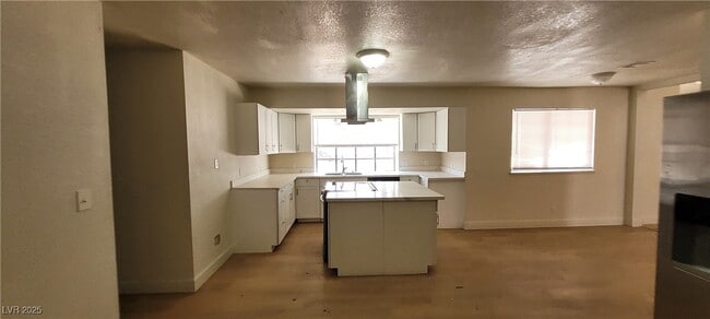 Building Photo - 7664 Angel Crest Cir