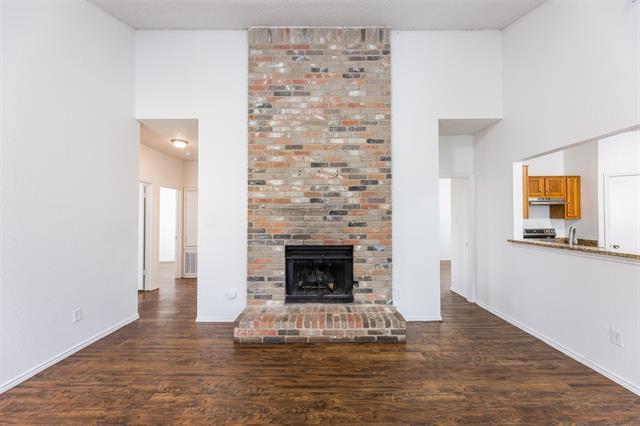 Building Photo - 10328 Woodleaf Dr