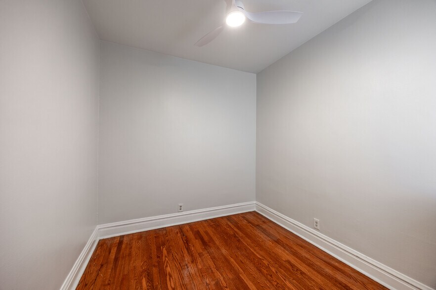 Building Photo - 2732 N Monticello Ave