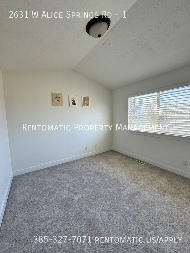 Building Photo - 2631 Alice Springs Rd