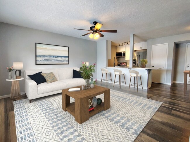 Building Photo - 205 Yacht Club Ln