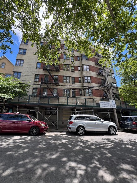 Building Photo - 1730 Popham Ave