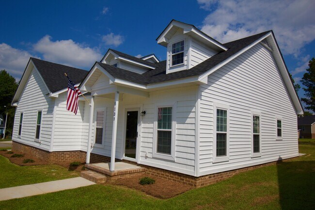 Building Photo - "Brand New Construction". Quiet Location, ...
