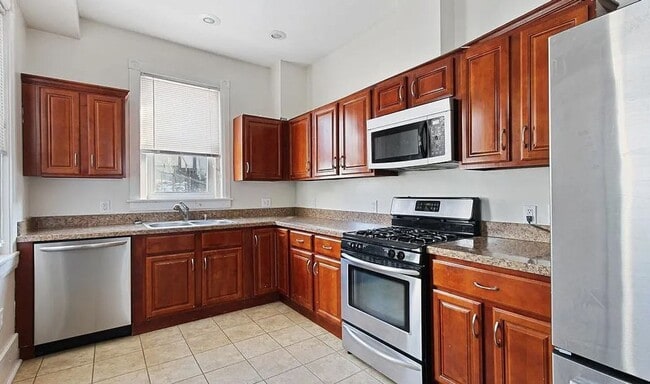 Building Photo - 3BR Home in Red Lion SD | Finished 3rd Floor, Garage, Balcony & Large Yard!