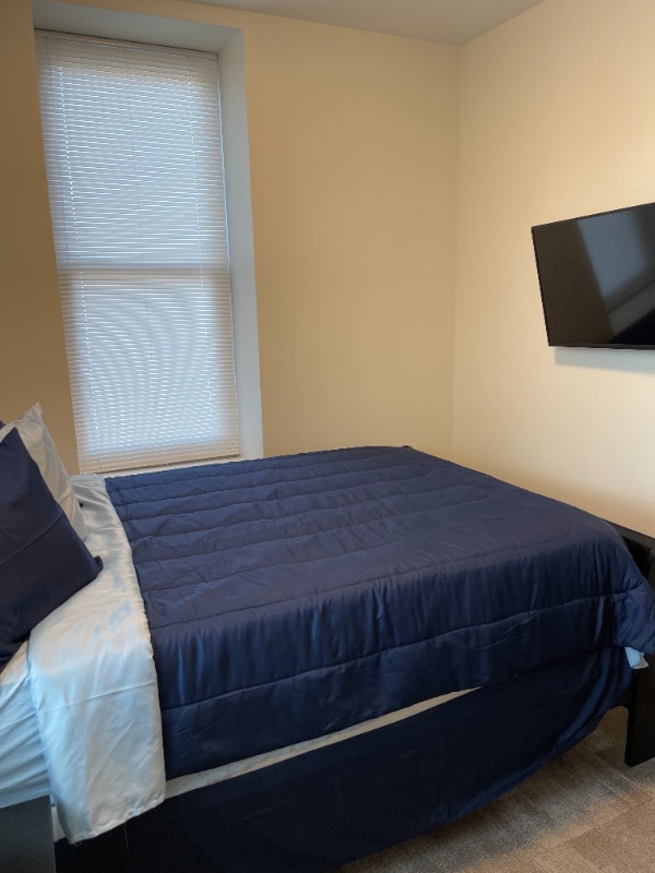 Building Photo - 1417 W9th St