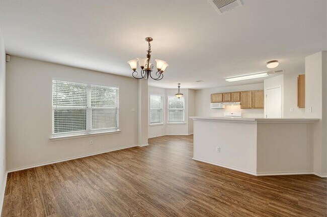 Building Photo - 361 Carriage Way