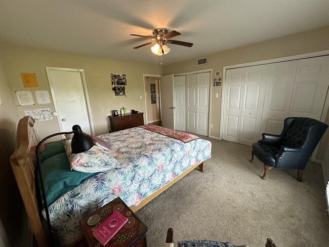 Building Photo - 15806 Torry Pines Rd