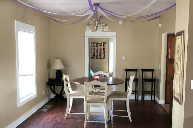 Dining Room - 815 S University Ave