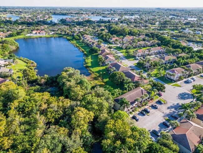 Building Photo - 6916 Crooked Fence Dr