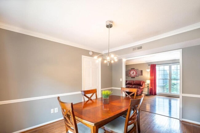 Building Photo - 1745 Jack Warner Pkwy