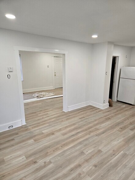 Dining Room - 1414 Willison St