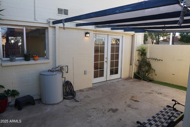 Building Photo - 4501 S Mill Ave