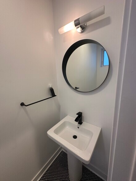 1st Floor Bathroom - 1758 W Cullerton St