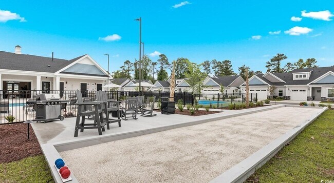 Building Photo - 31 Quaker Rdg Dr