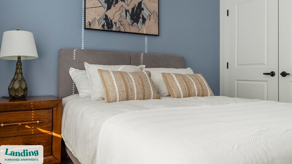 Building Photo - 650 N Main St