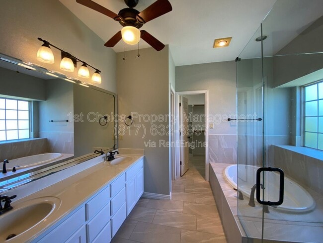 Building Photo - 112 Prairie Ridge Dr