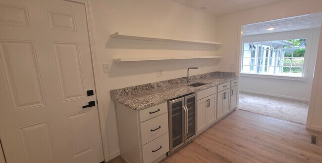 Building Photo - 3312 S Graystone Pl