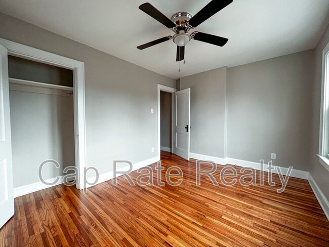 Building Photo - 506 Thurman Ave