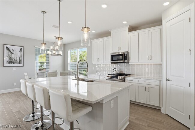 Building Photo - 11964 Molto Dr