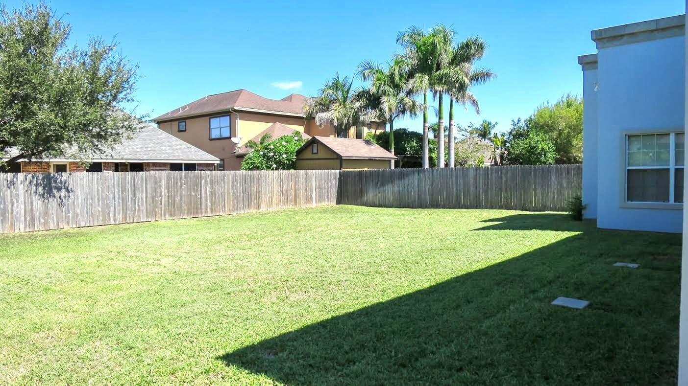 Building Photo - 4704 Date Palm Ave