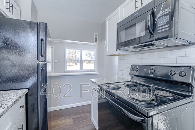 Building Photo - 5345 N 33rd Ave
