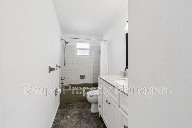 Building Photo - 5801 Emerson Ave S