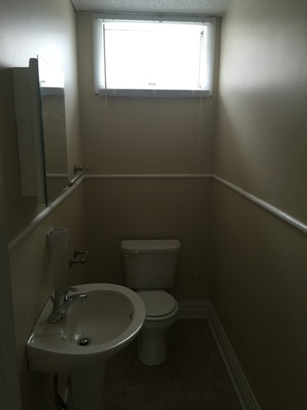 Building Photo - 149 Keyes Ave