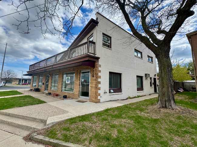 Building Photo - 9229 Beloit Rd