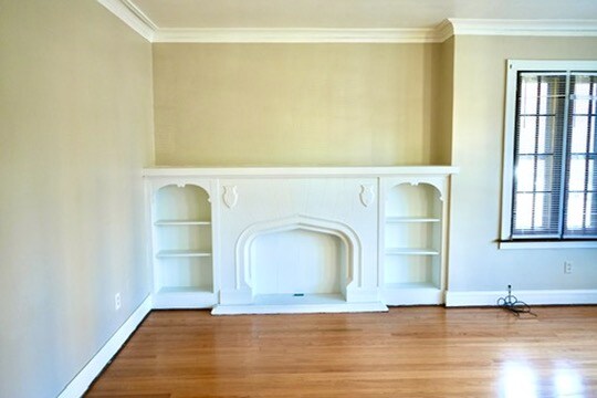 Building Photo - 9221 S Bishop St