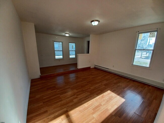 Building Photo - 322 N Tennessee Ave